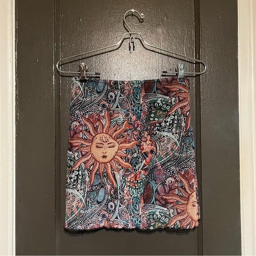 Celestial patterned skirt - Picture 3 of 6